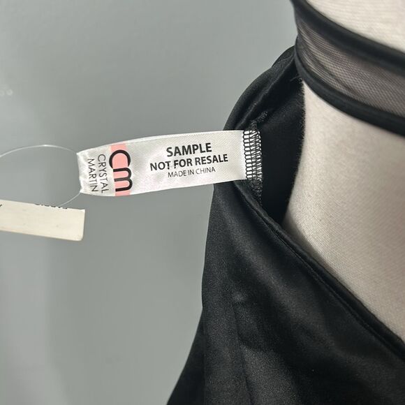 Victoria’s Secret Black Satin Lace Top and Bottom Short Set - Picture 8 of 11